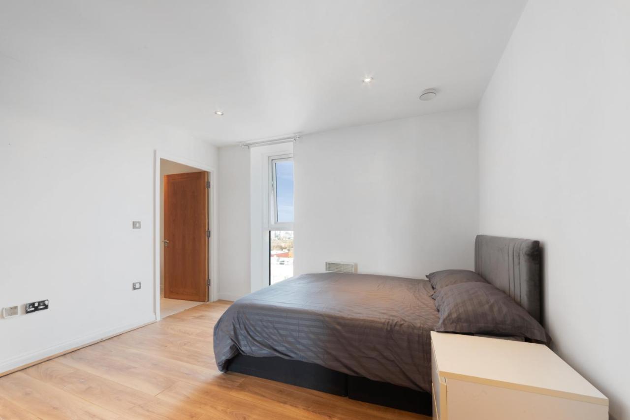 Excel 3 Bedroom Apartment Near City Airport And O2 Arena London Exterior photo